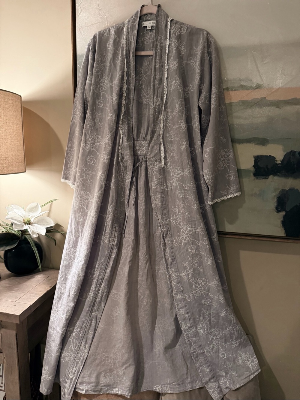 Eileen West Gray Floral Robe with Lace Trim - Picture 3 of 4